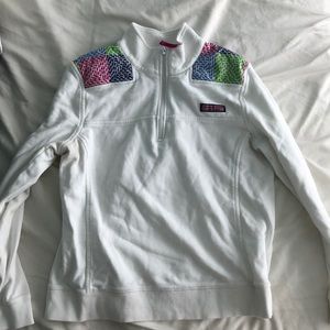 Vineyard vines quarter zip pull over